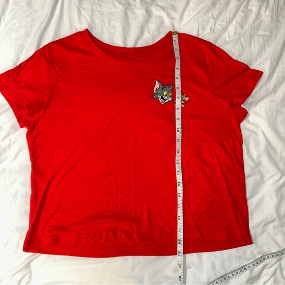 Tom & Jerry | Crewneck Cropped Short Sleeve Embroidered Patch Graphic Tee Shirt - Picture 9 of 11